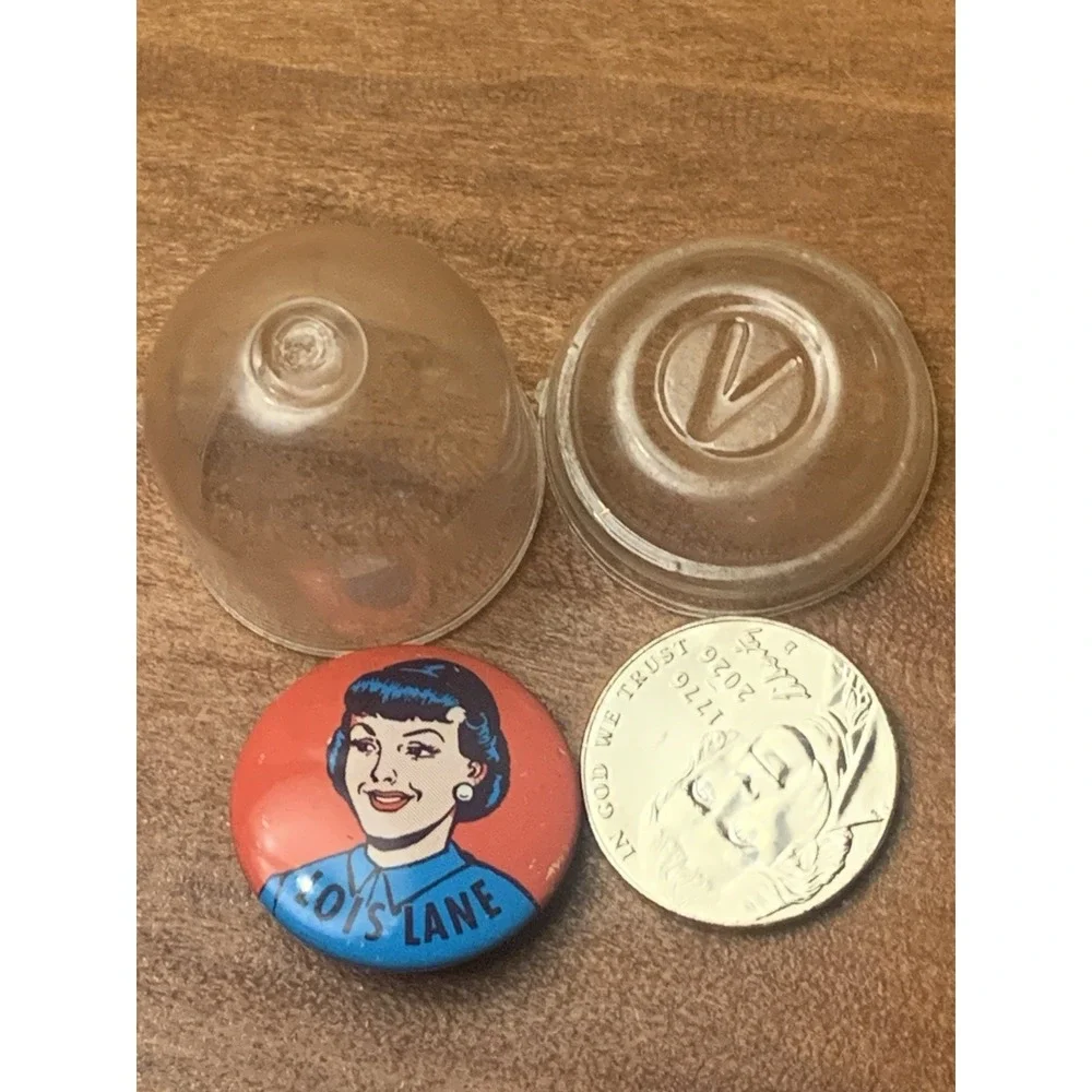 Vintage 1960s Superman Pin Lois Lane Superhero DC Comic Buttons‎ Pin NOS